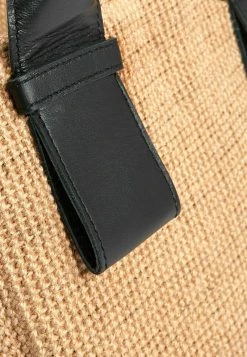 Next Damen Handtasche - Beige Black -Next Verkäufe 2022 f9a30fe3e79145af89f01447123a9621